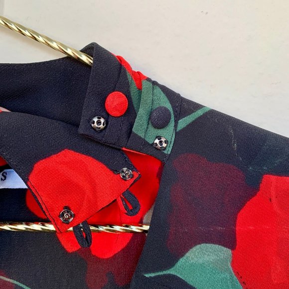 SOLD Guess Red/Black Rose-Print Blouse, M - Picture 3 of 7